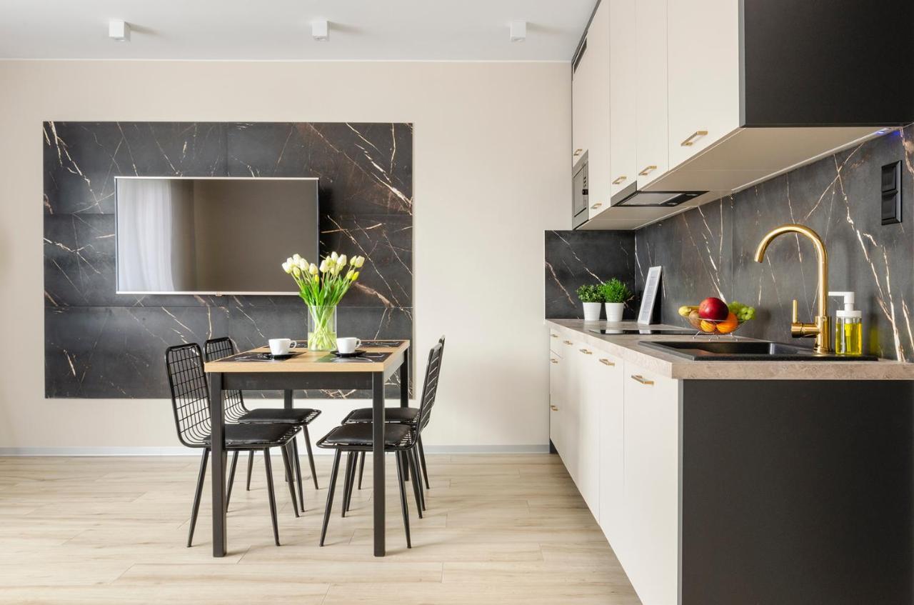 לודז' Apartamenty Mieszka I מראה חיצוני תמונה